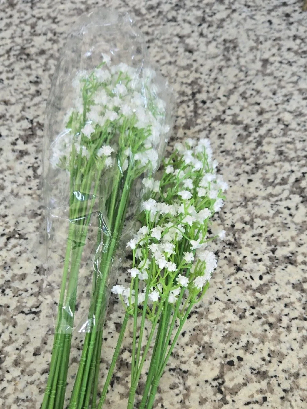 120Pcs Artificial Mixed Eucalyptus Stems Leaves Bulk, Faux Greenery Stems Branch